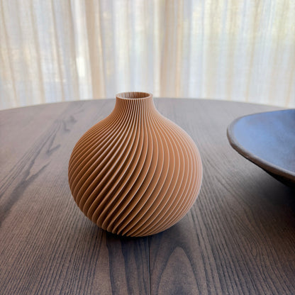 Nami Vase